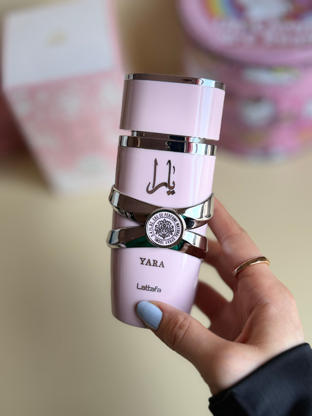 عطر ادکلن زنانه یارا صورتی اورجینال لطافه ۱۰۰ میل